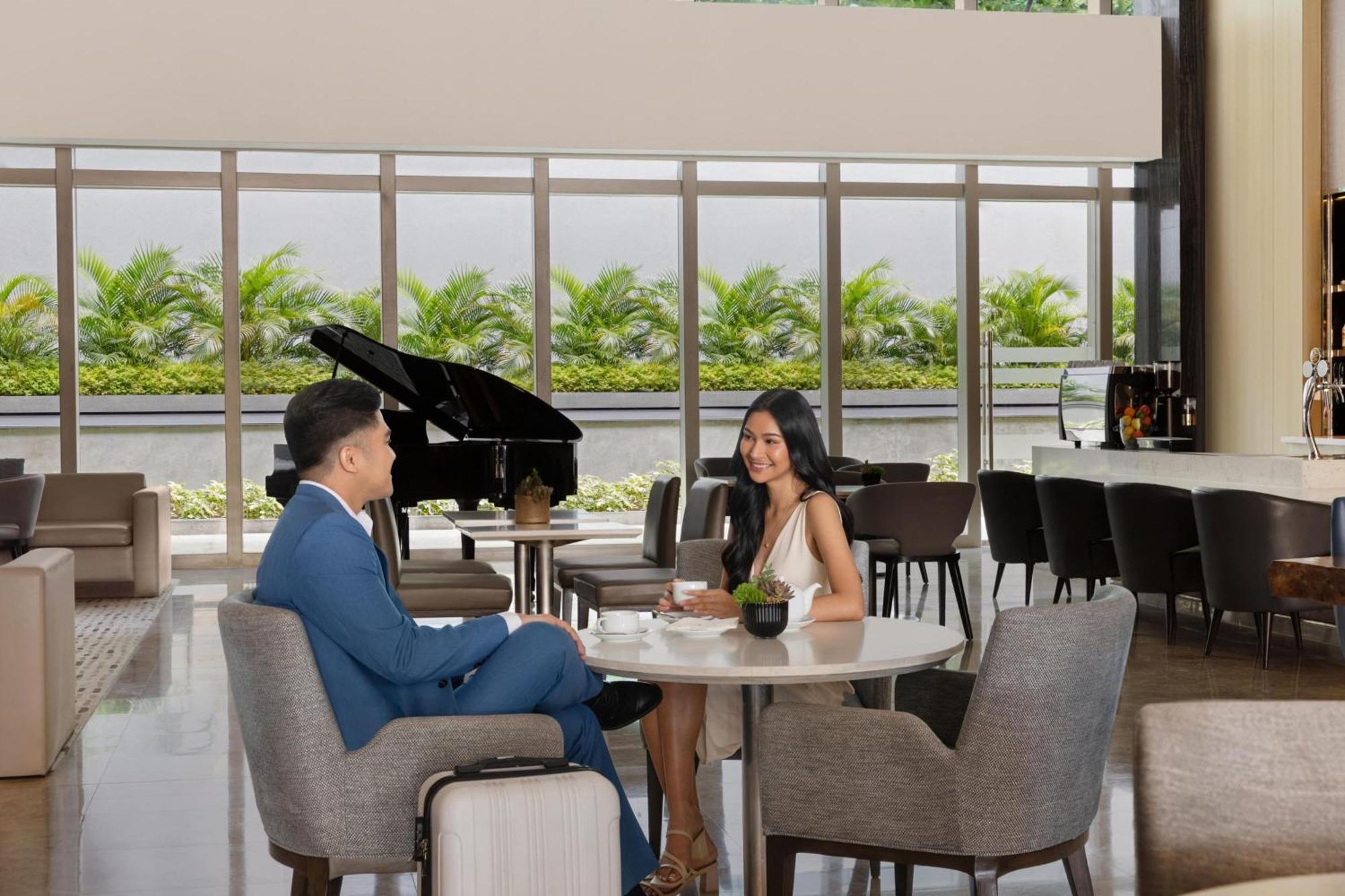 Clark Marriott Hotel Mabalacat Exterior photo