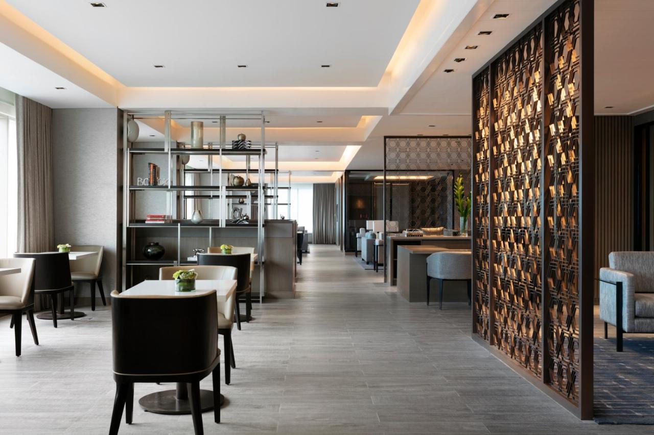 Clark Marriott Hotel Mabalacat Exterior photo